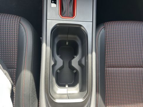 New 2026 Nissan Kicks SR FWD image 18