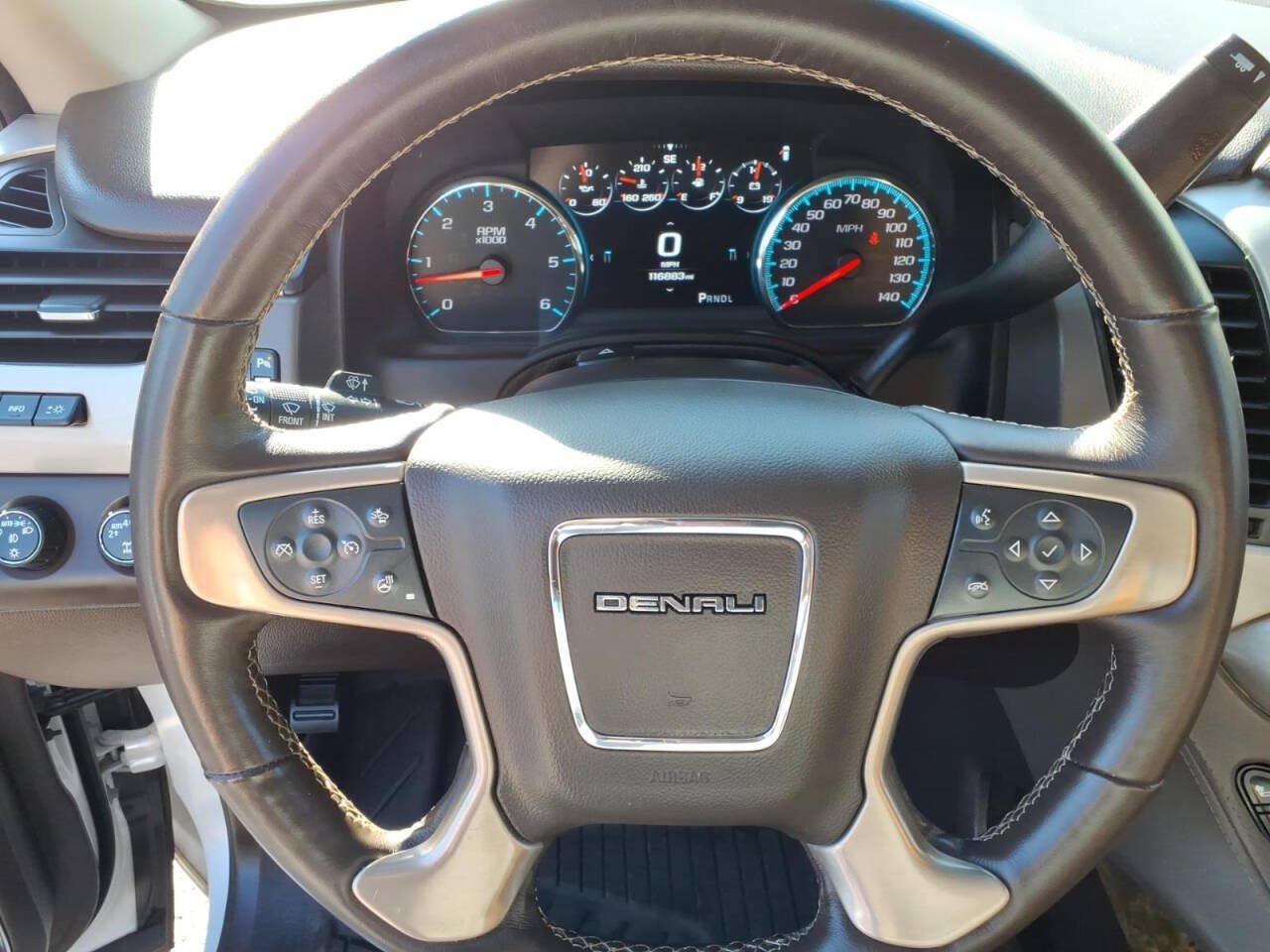 Used 2017 GMC Yukon Denali w/ Open Road Package AWD/4WD image 31
