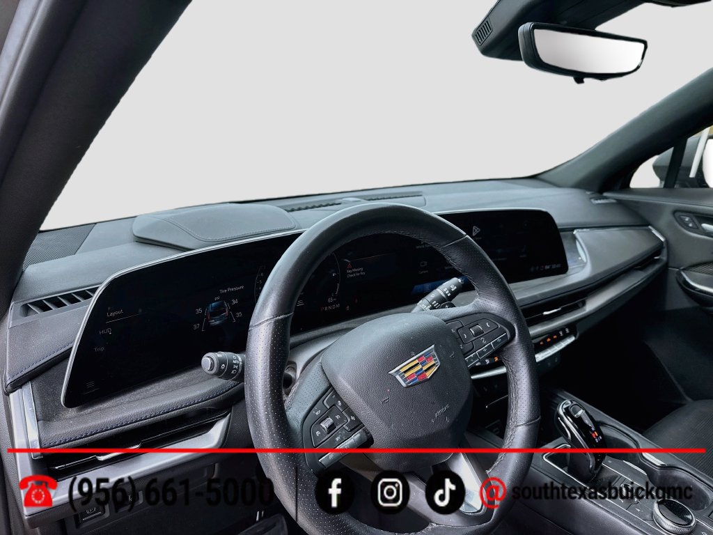 Used 2025 Cadillac XT4 Sport w/ LPO, Onyx Lite Package FWD image 12