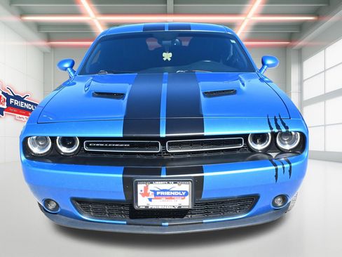 Used 2015 Dodge Challenger SXT Plus RWD image 6