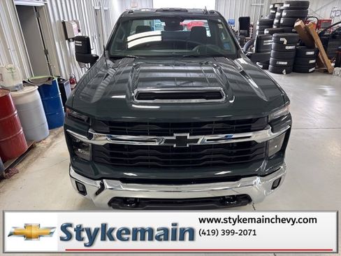 Used 2025 Chevrolet Silverado 2500 LT w/ Convenience Package image 29