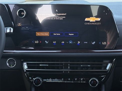 New 2026 Chevrolet Traverse Z71 w/ Driver Confidence Package image 16