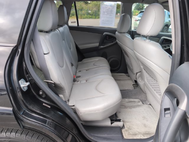 Used 2011 Toyota RAV4 Limited w/ Limited Extra Value Pkg AWD/4WD image 12