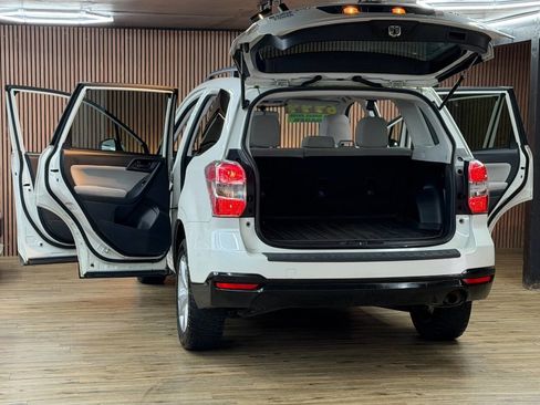 Used 2014 Subaru Forester 2.5i Premium image 9