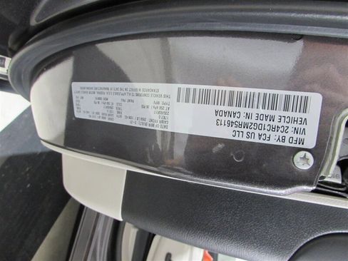 Used 2021 Chrysler Voyager Lxi image 30