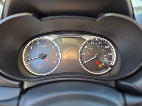 Used 2025 Nissan Versa S FWD image 21