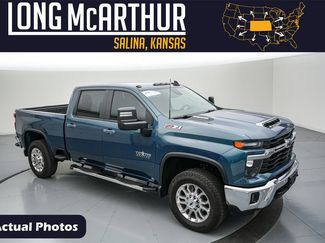 Used 2025 Chevrolet Silverado 2500 LT w/ Texas Edition video 1