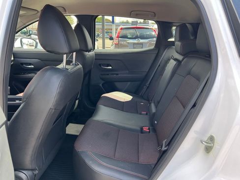 Used 2025 Nissan Kicks SR AWD/4WD image 21