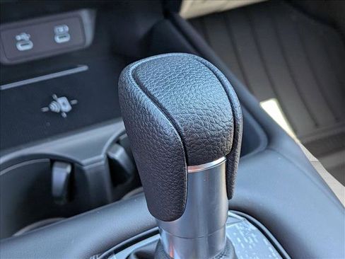 New 2026 Honda HR-V LX image 12