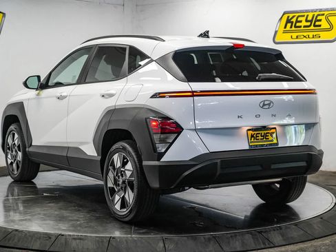Used 2024 Hyundai Kona SEL AWD/4WD image 4