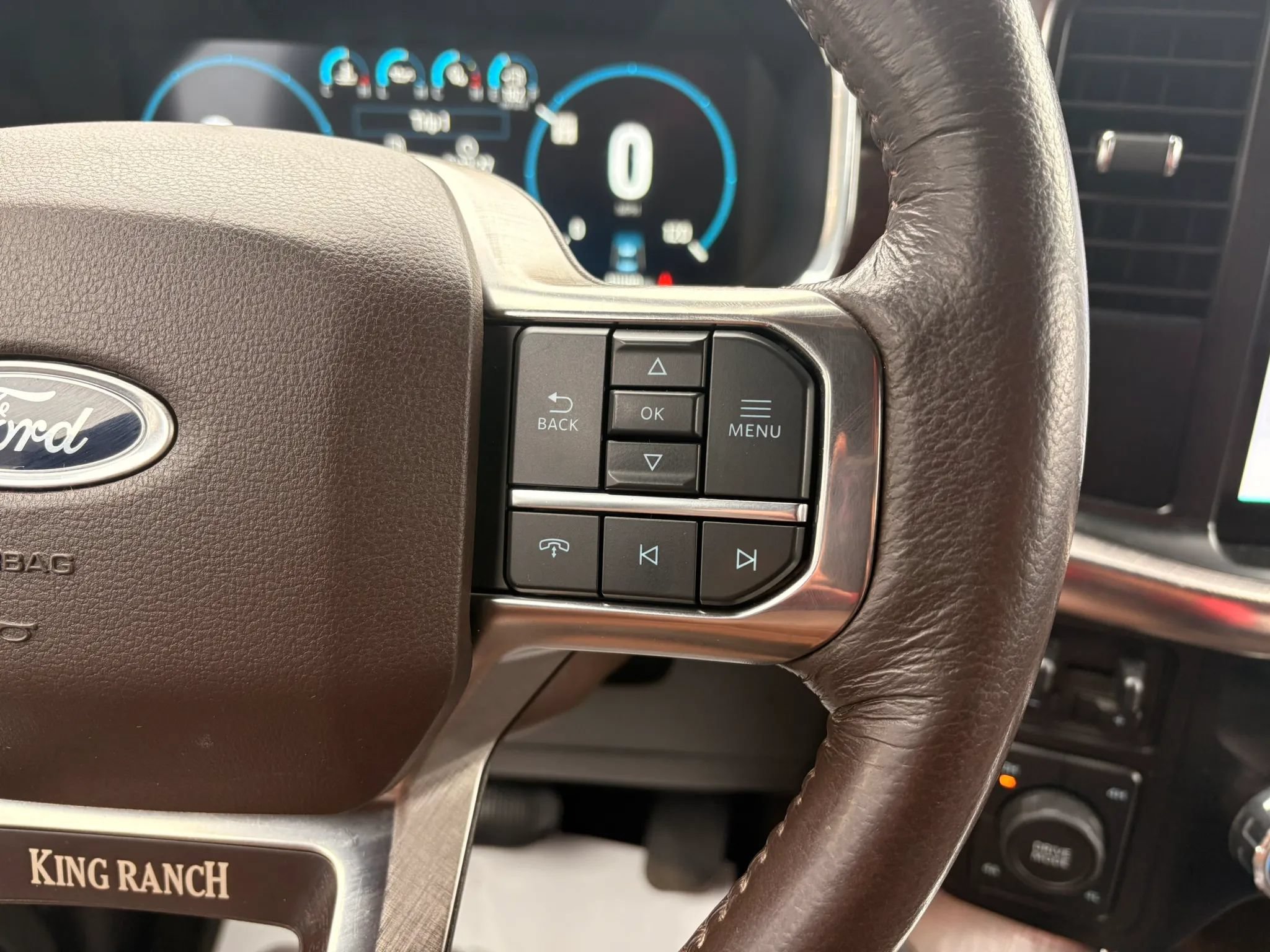 Used 2023 Ford F150 King Ranch w/ Equipment Group 601A High AWD/4WD image 19