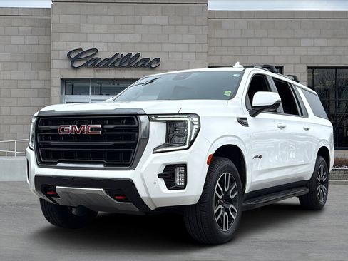 Used 2024 GMC Yukon XL AT4 image 5