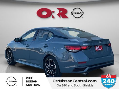 Certified 2025 Nissan Sentra SR w/ SR Premium Package image 7