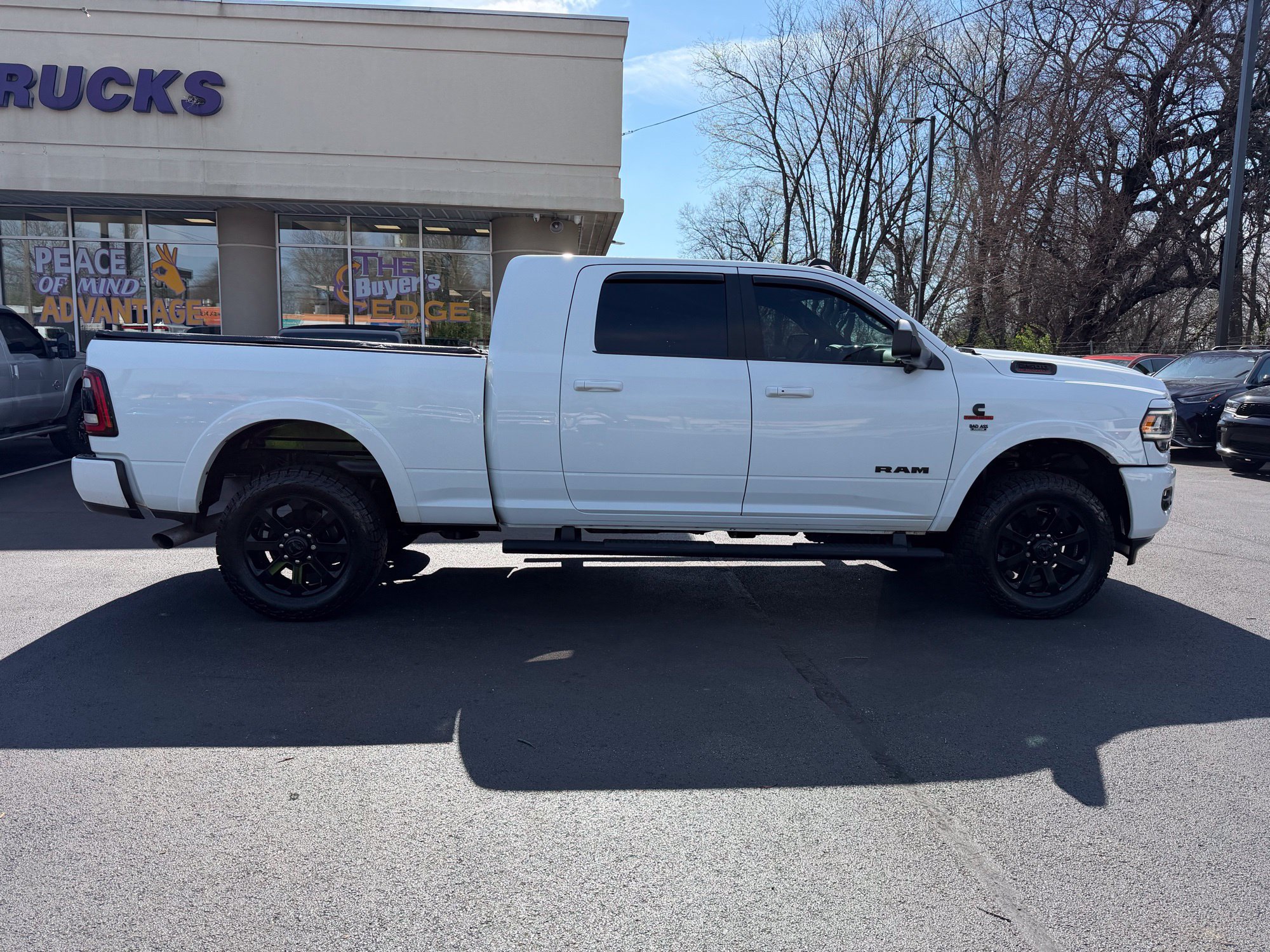 Used 2022 RAM 2500 Laramie w/ Night Edition AWD/4WD image 7