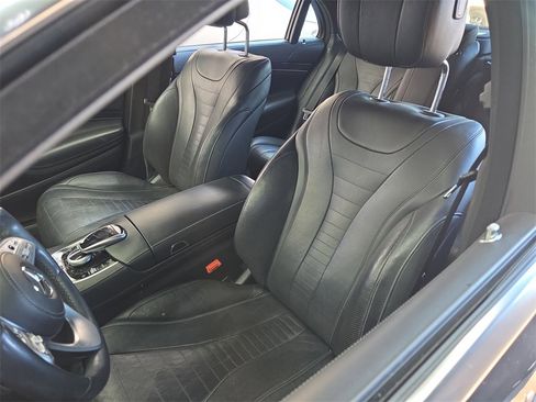 Used 2020 Mercedes-Benz S 560 Sedan image 19