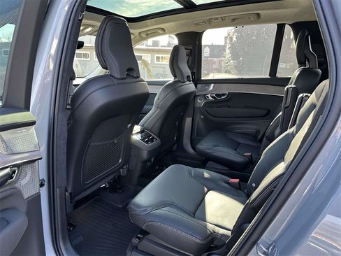 New 2026 Volvo XC90 B6 Ultra w/ Lounge Package image 14