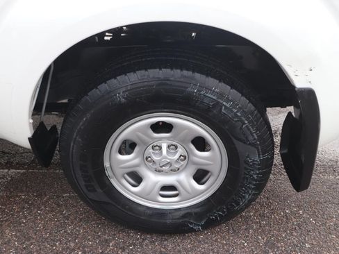 Used 2021 Nissan Frontier S RWD image 14