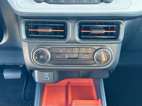 Certified 2024 Ford Maverick XLT FWD image 15