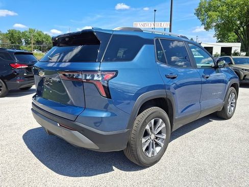 Used 2025 Chevrolet Equinox LT w/ Convenience Package II AWD/4WD image 8