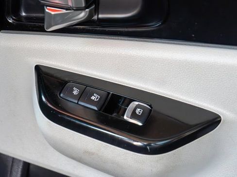 Used 2024 Kia Carnival SX Prestige FWD image 26