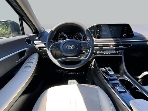 Used 2023 Hyundai Sonata SE FWD image 6