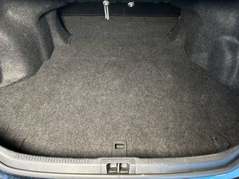 Used 2014 Toyota Camry LE FWD image 21