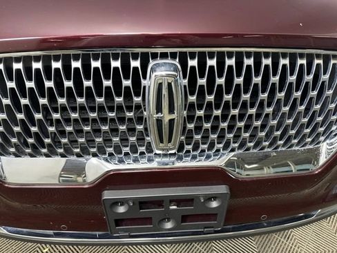 Used 2020 Lincoln Aviator Reserve w/ Equipment Group 202A image 9