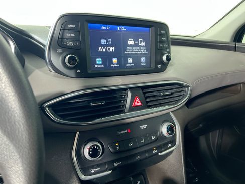 Used 2020 Hyundai Santa Fe SE image 24