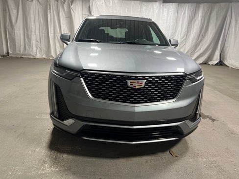 Used 2024 Cadillac XT6 Luxury FWD image 2
