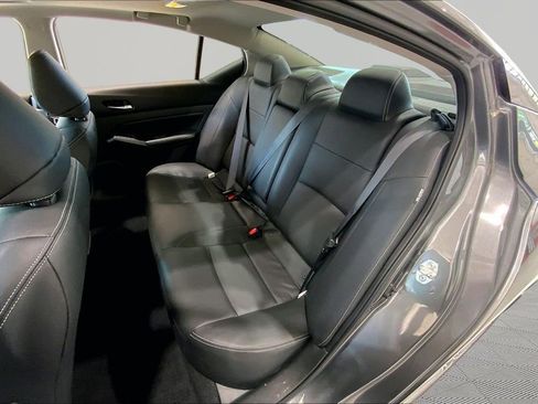 Used 2024 Nissan Altima 2.5 SL AWD/4WD image 16