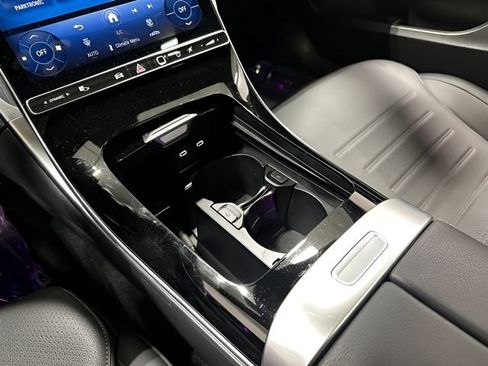 Used 2025 Mercedes-Benz C 300 4MATIC Sedan image 20