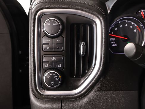 Used 2020 Chevrolet Silverado 1500 LT w/ Texas Edition AWD/4WD image 8