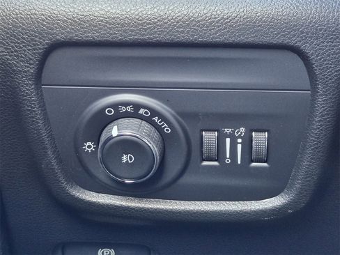 New 2025 Jeep Grand Cherokee L Limited w/ Black Appearance Package image 21