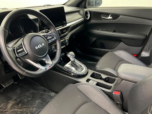 Used 2024 Kia Forte GT-Line w/ GT-Line Premium Package image 16