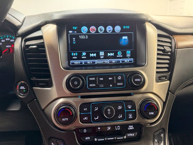 Used 2020 GMC Yukon Denali w/ Denali Ultimate Black Edition AWD/4WD image 22
