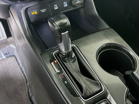 Used 2025 Honda Civic Sport image 21