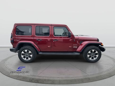 Used 2021 Jeep Wrangler Unlimited Sahara w/ Uconnect 4C Nav & Sound Group image 4