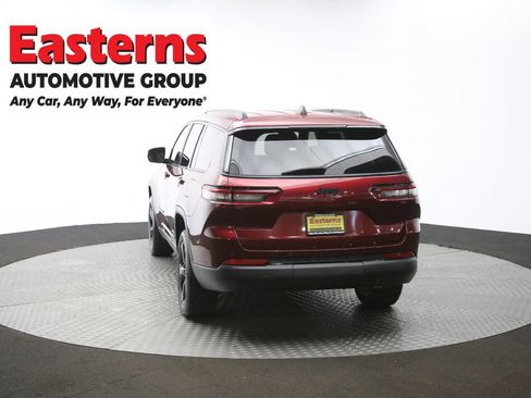 Used 2023 Jeep Grand Cherokee L Laredo image 66