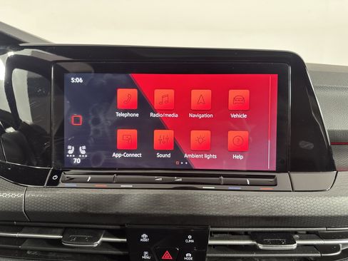 Used 2022 Volkswagen GTI SE image 18