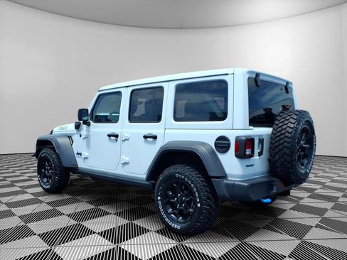 Certified 2023 Jeep Wrangler Unlimited w/ Sun & Screen Package AWD/4WD image 24