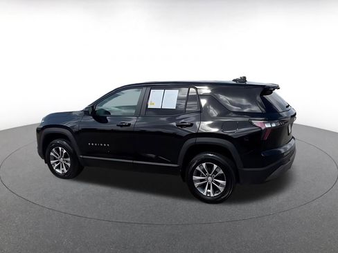 Used 2025 Chevrolet Equinox LT FWD image 4