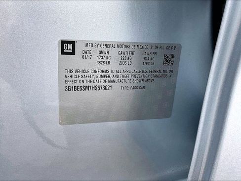 Used 2017 Chevrolet Cruze LT w/ Convenience Package image 35