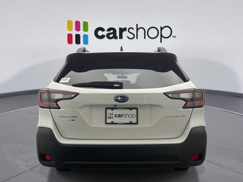 Used 2025 Subaru Outback Premium AWD/4WD image 4