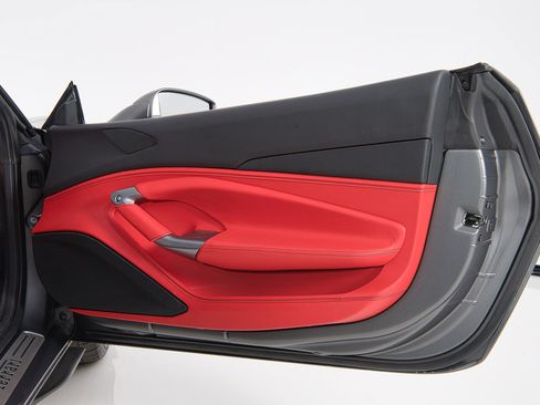 Certified 2023 Ferrari F8 Tributo RWD image 21