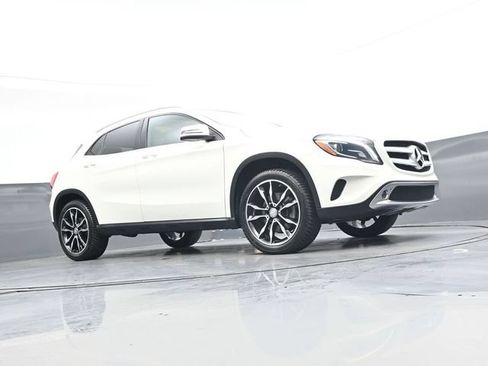 Used 2017 Mercedes-Benz GLA 250 4MATIC image 29
