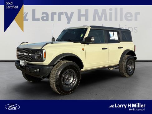 Certified 2025 Ford Bronco Badlands image 1