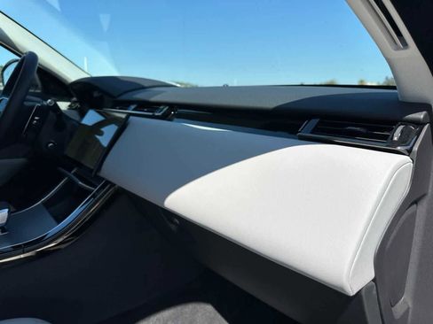 Used 2025 Land Rover Range Rover Velar S image 14