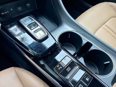 Used 2023 Hyundai Sonata Limited image 17