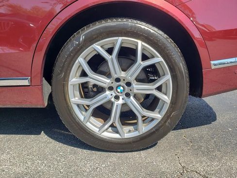 Certified 2025 BMW X7 xDrive40i AWD/4WD image 33
