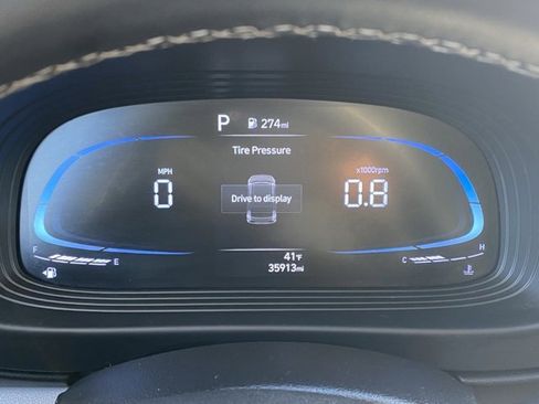 Used 2023 Hyundai Venue SEL image 18